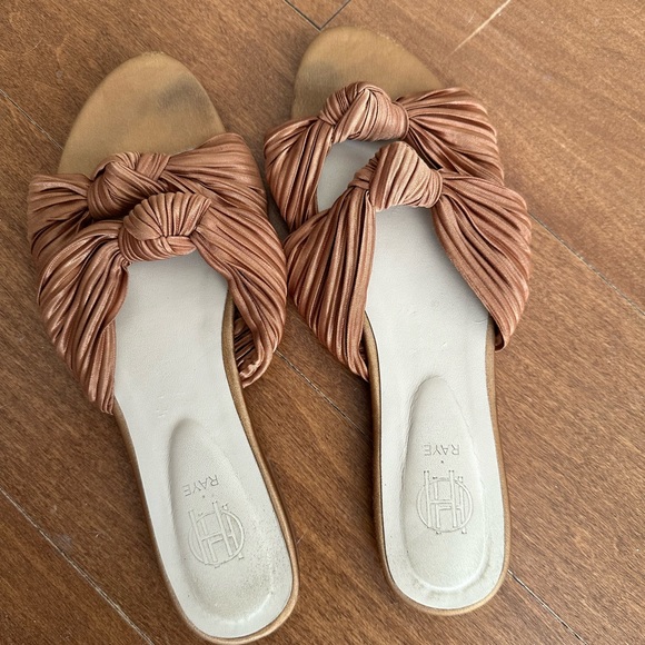 Raye Knot Sandals - Picture 5 of 5